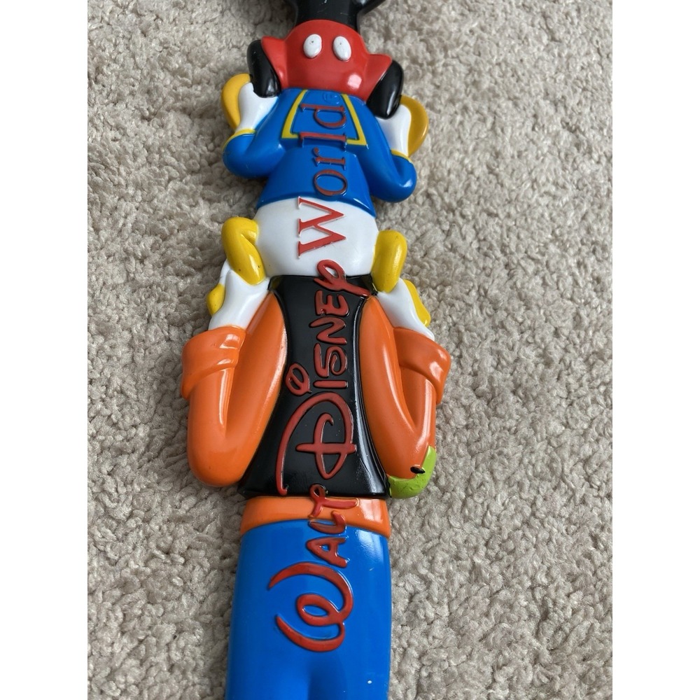 Vintage Walt Disney World Stacked Friends Back Scratcher Goofy Mickey Donald - Picture 8 of 10